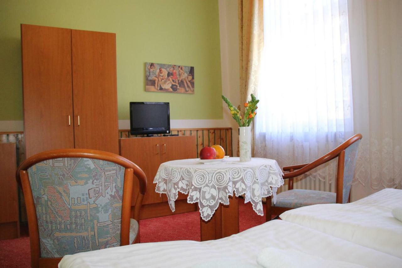Hotel Central Bad Elster Ngoại thất bức ảnh